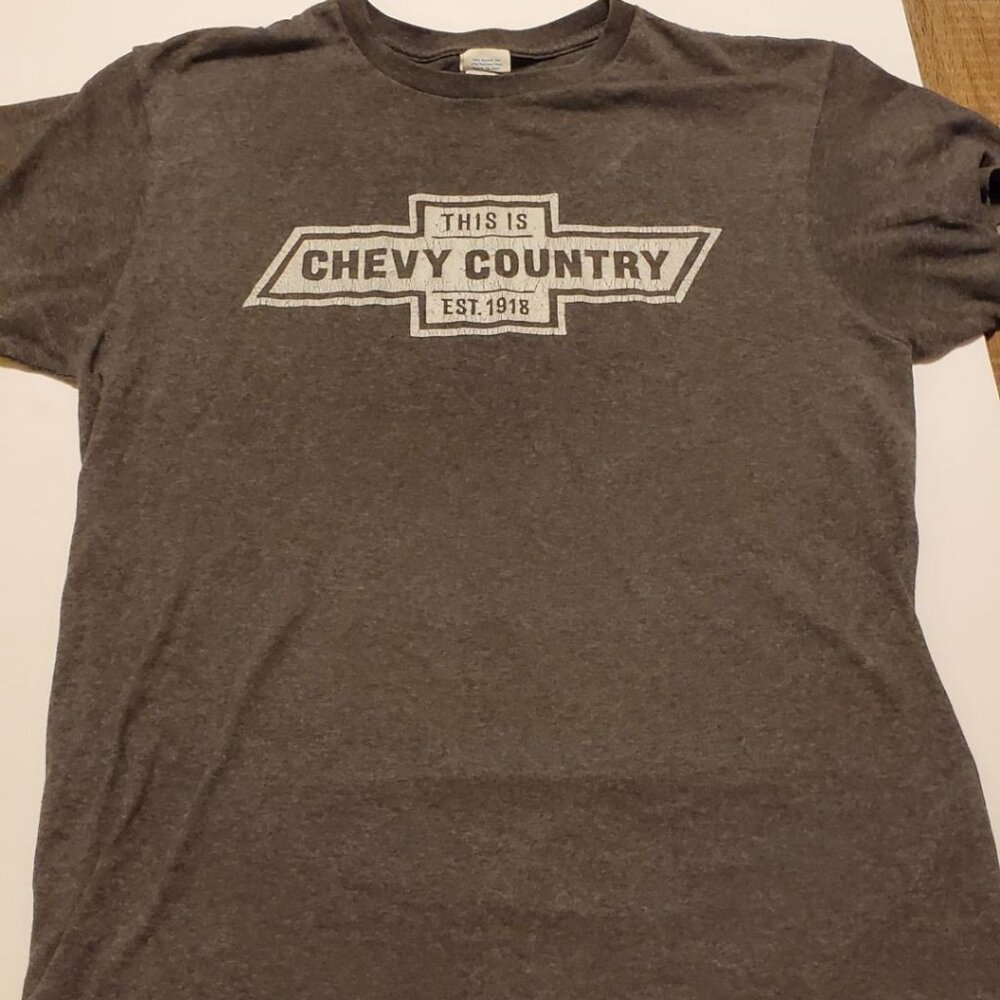 Chevrolet "This is Chevy Country" Gray T-shirt-Unisex Size Medium